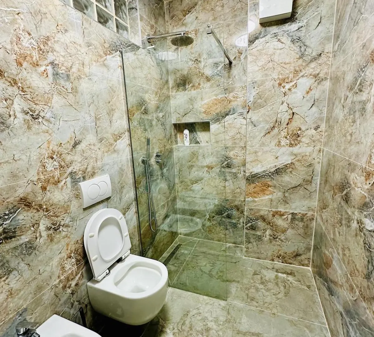 شقة Nik'S Urban Nest Within 10 Min Walk From The Center تيرانا