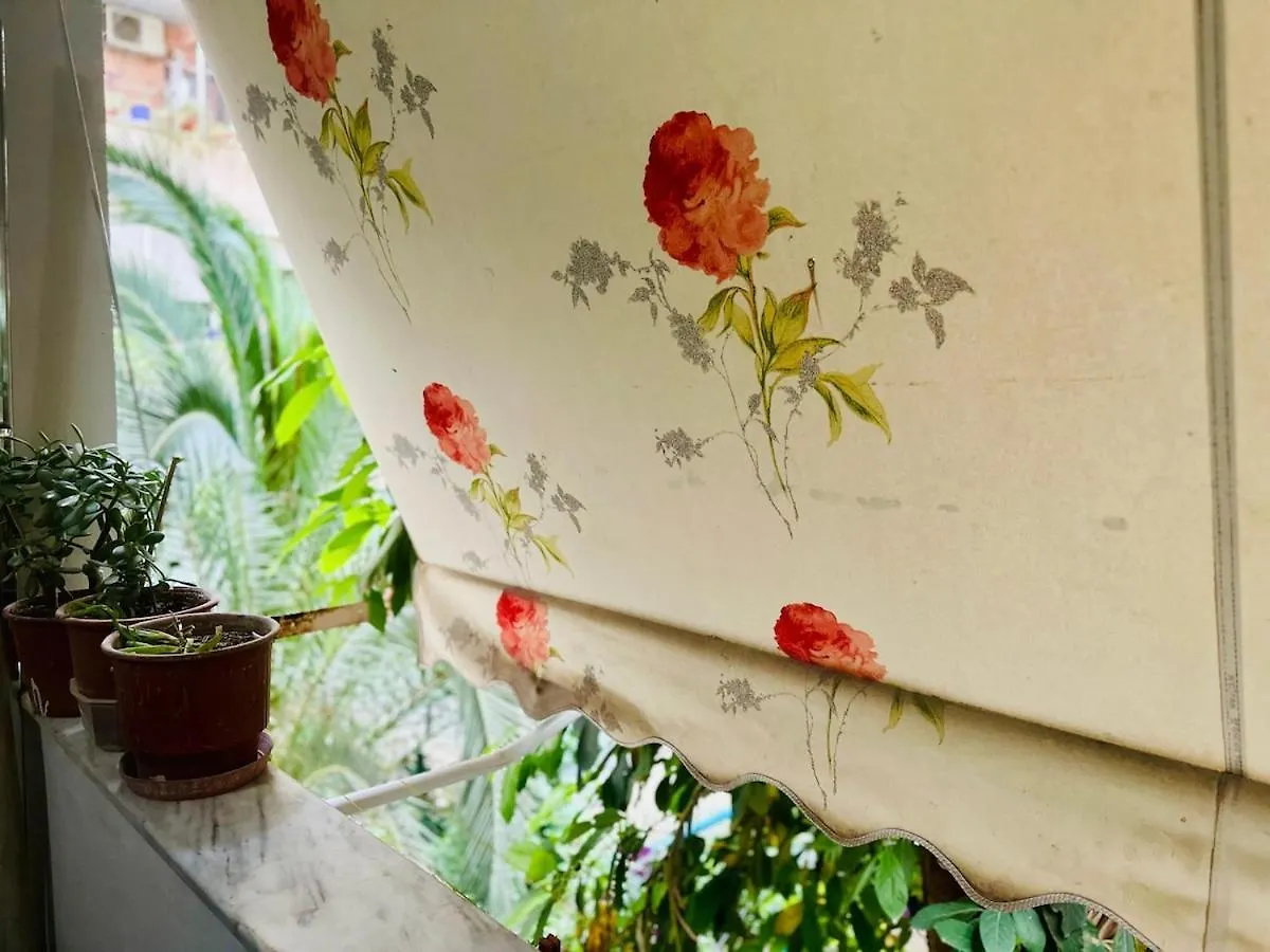 شقة Nik'S Urban Nest Within 10 Min Walk From The Center تيرانا